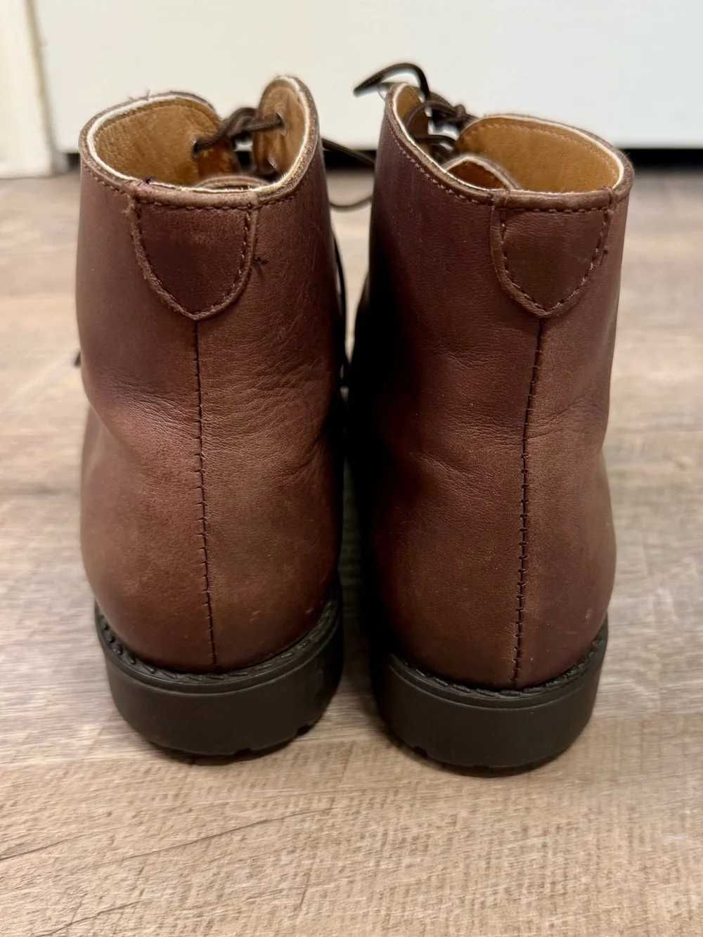 Vintage Eddie Bauer Women’s Brown Leather Lace-Up Ankle Boots 8.5